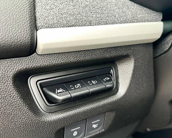 Белый Рено Зое, объемом двигателя 0 л и пробегом 130 тыс. км за 12395 $, фото 7 на Automoto.ua