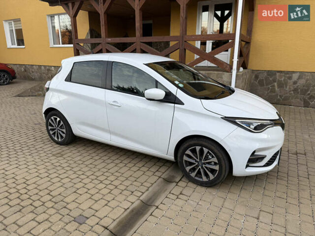 Белый Рено Зое, объемом двигателя 0 л и пробегом 7 тыс. км за 13250 $, фото 3 на Automoto.ua