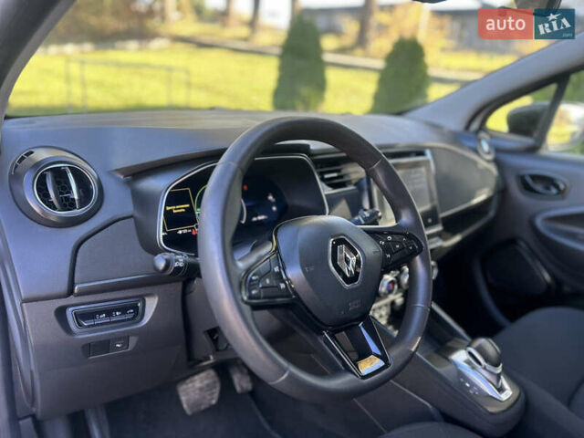 Белый Рено Зое, объемом двигателя 0 л и пробегом 86 тыс. км за 11800 $, фото 12 на Automoto.ua