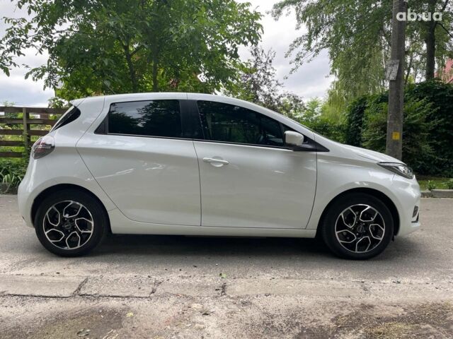 Белый Рено Зое, объемом двигателя 0 л и пробегом 34 тыс. км за 13990 $, фото 4 на Automoto.ua