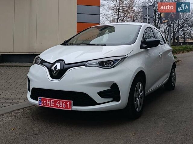 Белый Рено Зое, объемом двигателя 0 л и пробегом 82 тыс. км за 11600 $, фото 26 на Automoto.ua