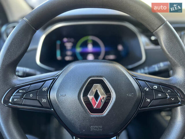 Белый Рено Зое, объемом двигателя 0 л и пробегом 86 тыс. км за 11800 $, фото 17 на Automoto.ua