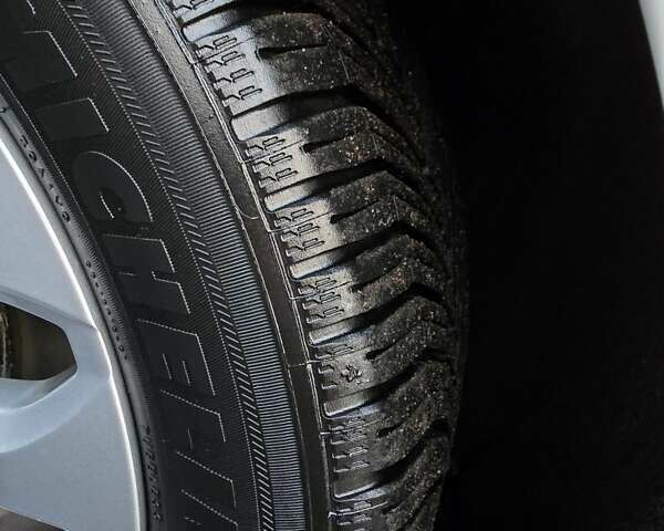 Белый Рено Зое, объемом двигателя 0 л и пробегом 16 тыс. км за 12999 $, фото 45 на Automoto.ua