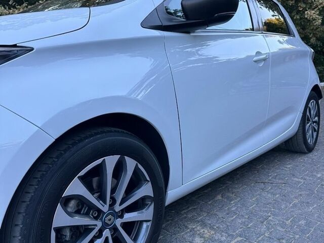 Білий Рено Зое, об'ємом двигуна 0 л та пробігом 80 тис. км за 13200 $, фото 18 на Automoto.ua