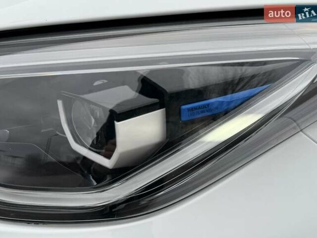 Білий Рено Зое, об'ємом двигуна 0 л та пробігом 115 тис. км за 10900 $, фото 5 на Automoto.ua