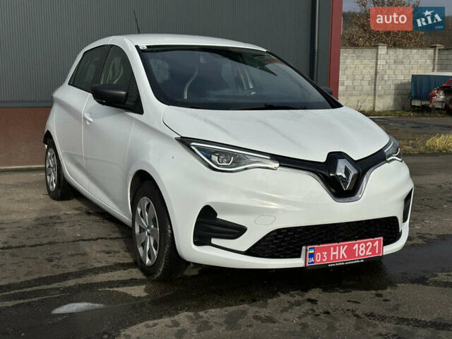 Белый Рено Зое, объемом двигателя 0 л и пробегом 21 тыс. км за 12100 $, фото 3 на Automoto.ua