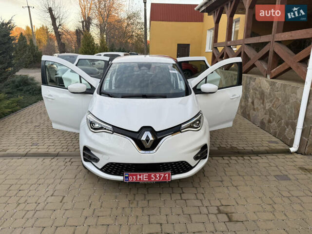 Белый Рено Зое, объемом двигателя 0 л и пробегом 7 тыс. км за 13250 $, фото 15 на Automoto.ua