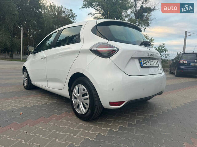 Белый Рено Зое, объемом двигателя 0 л и пробегом 38 тыс. км за 11900 $, фото 8 на Automoto.ua