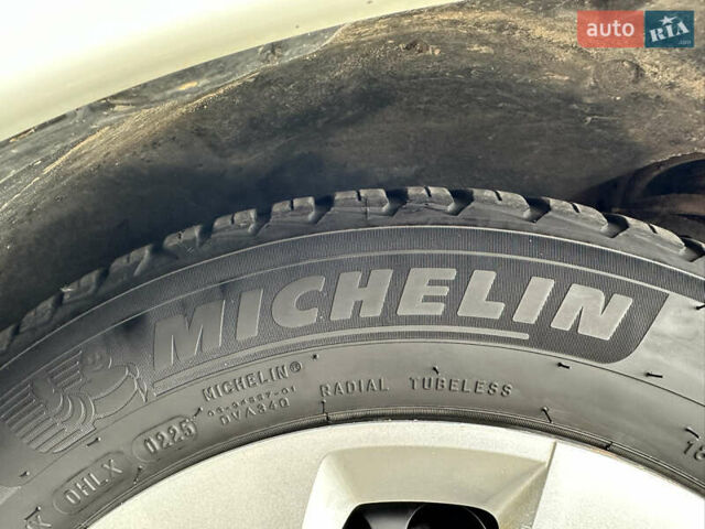 Рено Зое 2021 в Мукачеве на Automoto.ua Белый Рено Зое, объемом двигателя 0 л и пробегом 81 тыс. км за 11999 $, фото 68 на Automoto.ua