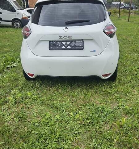 Рено Зое 2021 в Тернополе на Automoto.ua Белый Рено Зое, объемом двигателя 0 л и пробегом 51 тыс. км за 12999 $, фото 30 на Automoto.ua