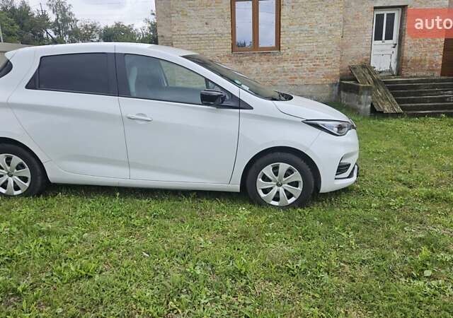 Рено Зое 2021 в Тернополе на Automoto.ua Белый Рено Зое, объемом двигателя 0 л и пробегом 51 тыс. км за 12999 $, фото 16 на Automoto.ua