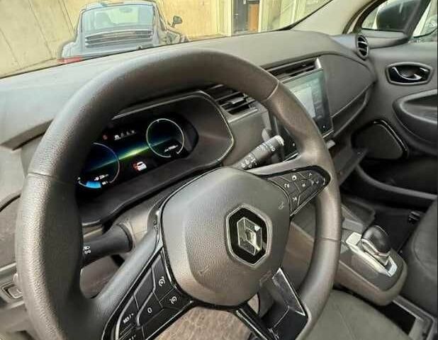 Білий Рено Зое, об'ємом двигуна 0 л та пробігом 157 тис. км за 9990 $, фото 12 на Automoto.ua