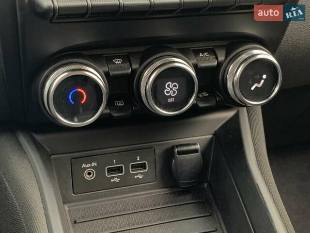 Рено Зое 2021 у Бердичеве на Automoto.ua Білий Рено Зое, об'ємом двигуна 0 л та пробігом 90 тис. км за 12999 $, фото 47 на Automoto.ua