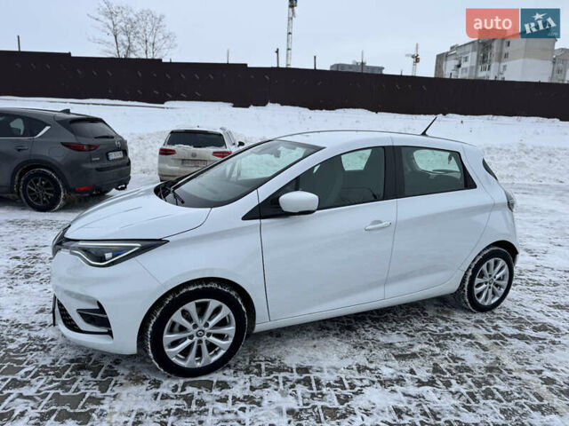 Белый Рено Зое, объемом двигателя 0 л и пробегом 12 тыс. км за 13400 $, фото 7 на Automoto.ua