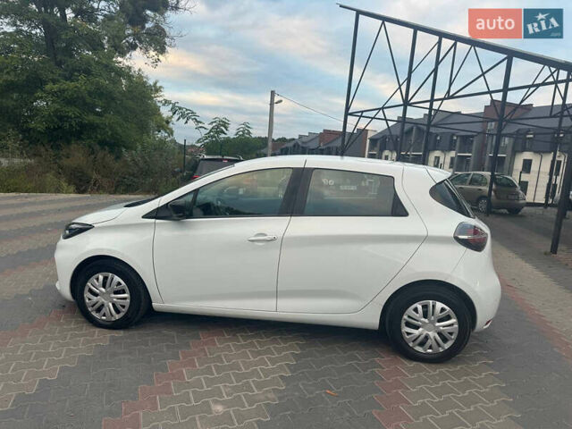 Белый Рено Зое, объемом двигателя 0 л и пробегом 38 тыс. км за 11900 $, фото 9 на Automoto.ua