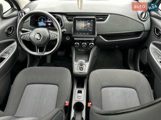 Рено Зое 2021 в Мукачеве на Automoto.ua Белый Рено Зое, объемом двигателя 0 л и пробегом 81 тыс. км за 11999 $, фото 50 на Automoto.ua