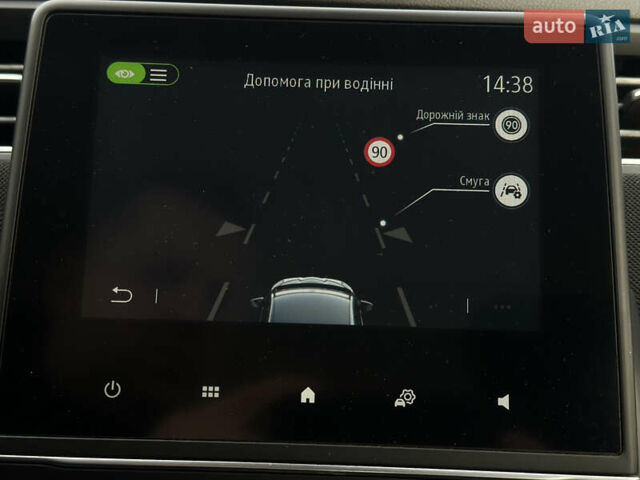 Белый Рено Зое, объемом двигателя 0 л и пробегом 106 тыс. км за 11300 $, фото 51 на Automoto.ua