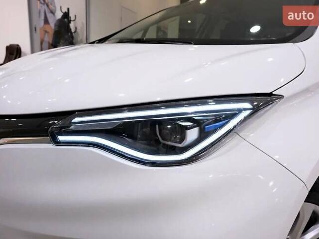 Білий Рено Зое, об'ємом двигуна 0 л та пробігом 23 тис. км за 14900 $, фото 4 на Automoto.ua