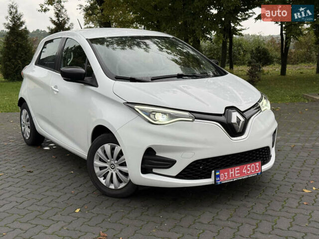 Белый Рено Зое, объемом двигателя 0 л и пробегом 80 тыс. км за 12450 $, фото 3 на Automoto.ua
