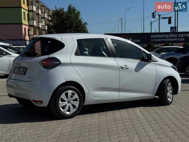 Белый Рено Зое, объемом двигателя 0 л и пробегом 137 тыс. км за 13200 $, фото 3 на Automoto.ua
