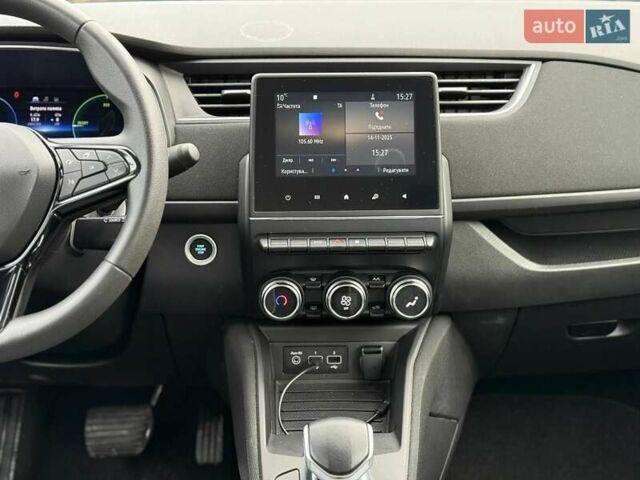 Белый Рено Зое, объемом двигателя 0 л и пробегом 100 тыс. км за 11890 $, фото 6 на Automoto.ua