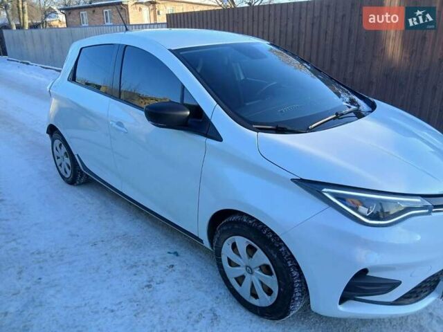 Білий Рено Зое, об'ємом двигуна 0 л та пробігом 95 тис. км за 12000 $, фото 1 на Automoto.ua