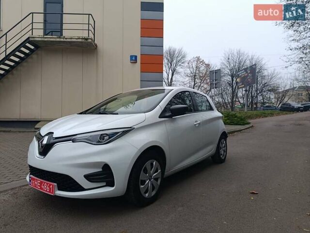 Белый Рено Зое, объемом двигателя 0 л и пробегом 82 тыс. км за 11600 $, фото 4 на Automoto.ua