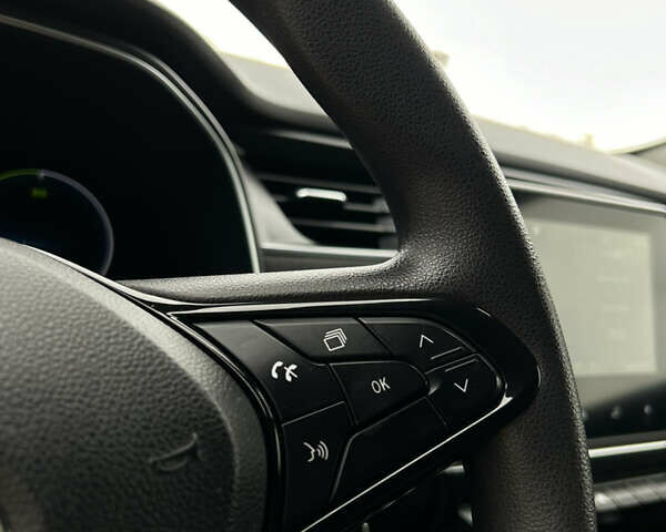 Рено Зое 2021 в Коломые на Automoto.ua Белый Рено Зое, объемом двигателя 0 л и пробегом 95 тыс. км за 12350 $, фото 60 на Automoto.ua