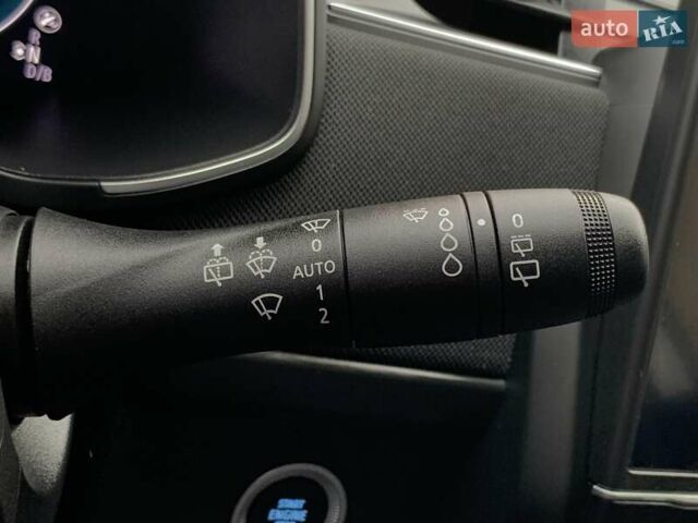 Білий Рено Зое, об'ємом двигуна 0 л та пробігом 124 тис. км за 11955 $, фото 43 на Automoto.ua