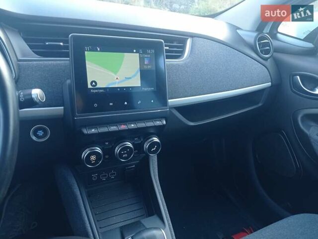 Белый Рено Зое, объемом двигателя 0 л и пробегом 110 тыс. км за 11625 $, фото 8 на Automoto.ua