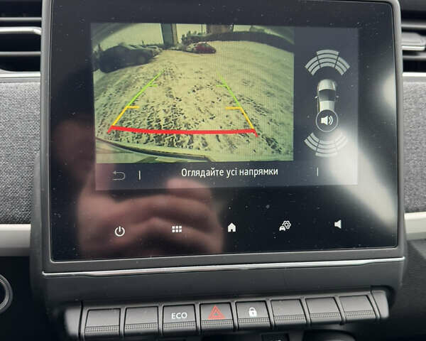 Белый Рено Зое, объемом двигателя 0 л и пробегом 12 тыс. км за 13400 $, фото 19 на Automoto.ua