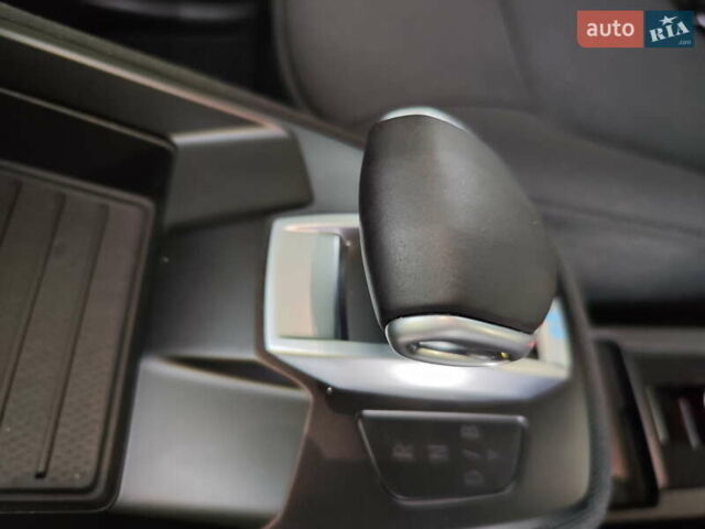 Белый Рено Зое, объемом двигателя 0 л и пробегом 53 тыс. км за 12300 $, фото 26 на Automoto.ua