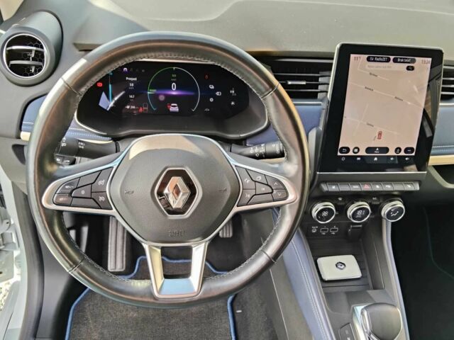 Білий Рено Зое, об'ємом двигуна 0 л та пробігом 14 тис. км за 4500 $, фото 10 на Automoto.ua