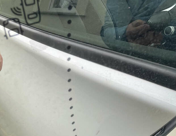 Белый Рено Зое, объемом двигателя 0 л и пробегом 126 тыс. км за 11950 $, фото 33 на Automoto.ua