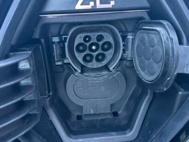 Білий Рено Зое, об'ємом двигуна 0 л та пробігом 80 тис. км за 13200 $, фото 51 на Automoto.ua