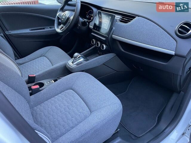 Білий Рено Зое, об'ємом двигуна 0 л та пробігом 78 тис. км за 12499 $, фото 22 на Automoto.ua