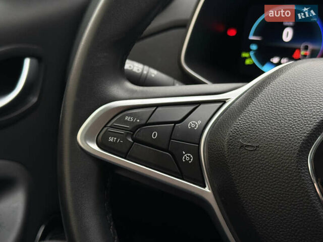 Білий Рено Зое, об'ємом двигуна 0 л та пробігом 78 тис. км за 12200 $, фото 21 на Automoto.ua