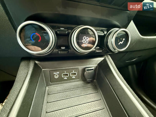 Рено Зое 2021 в Днепре (Днепропетровске) на Automoto.ua Белый Рено Зое, объемом двигателя 0 л и пробегом 64 тыс. км за 12100 $, фото 9 на Automoto.ua