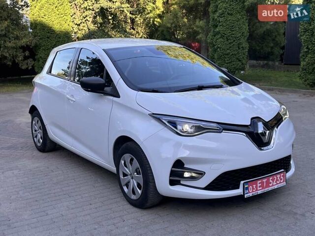 Белый Рено Зое, объемом двигателя 0 л и пробегом 70 тыс. км за 11999 $, фото 1 на Automoto.ua