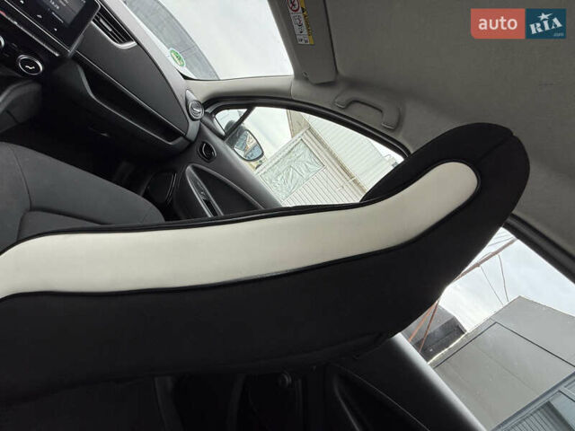 Рено Зое 2021 в Днепре (Днепропетровске) на Automoto.ua Белый Рено Зое, объемом двигателя 0 л и пробегом 64 тыс. км за 12100 $, фото 10 на Automoto.ua