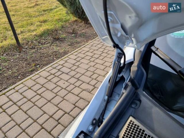Белый Рено Зое, объемом двигателя 0 л и пробегом 34 тыс. км за 12250 $, фото 36 на Automoto.ua