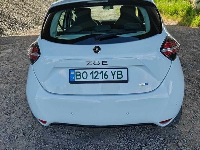Білий Рено Зое, об'ємом двигуна 0 л та пробігом 78 тис. км за 13500 $, фото 7 на Automoto.ua