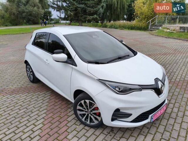 Белый Рено Зое, объемом двигателя 0 л и пробегом 92 тыс. км за 13600 $, фото 7 на Automoto.ua