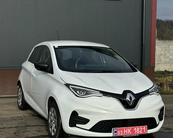 Белый Рено Зое, объемом двигателя 0 л и пробегом 21 тыс. км за 12100 $, фото 2 на Automoto.ua