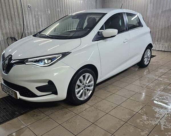 Білий Рено Зое, об'ємом двигуна 0 л та пробігом 43 тис. км за 13300 $, фото 17 на Automoto.ua