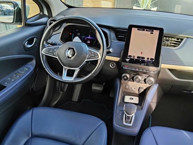 Білий Рено Зое, об'ємом двигуна 0 л та пробігом 14 тис. км за 4500 $, фото 8 на Automoto.ua