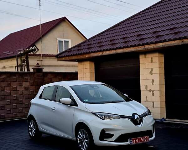 Белый Рено Зое, объемом двигателя 0 л и пробегом 16 тыс. км за 12999 $, фото 7 на Automoto.ua