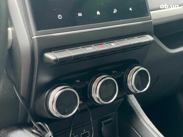 Белый Рено Зое, объемом двигателя 0 л и пробегом 34 тыс. км за 13990 $, фото 12 на Automoto.ua