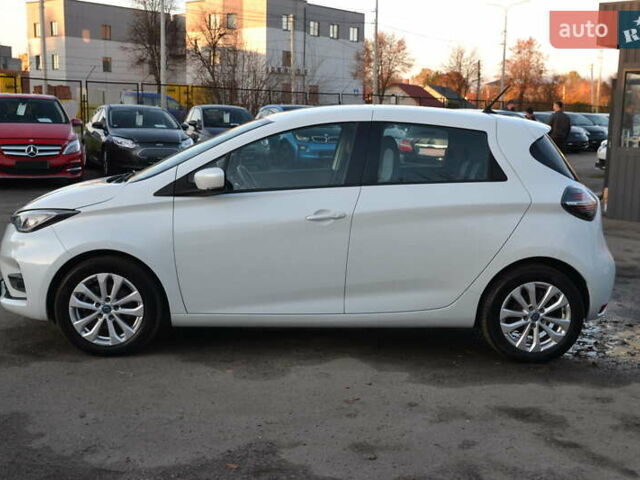 Белый Рено Зое, объемом двигателя 0 л и пробегом 50 тыс. км за 13999 $, фото 11 на Automoto.ua