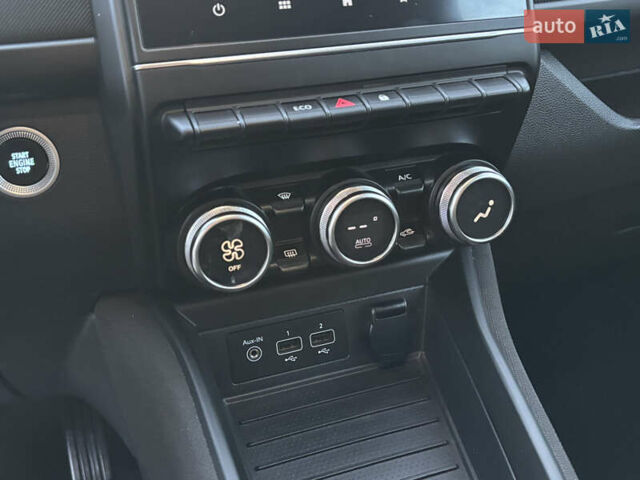 Белый Рено Зое, объемом двигателя 0 л и пробегом 29 тыс. км за 11999 $, фото 10 на Automoto.ua